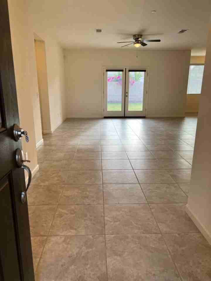 3204 N Pratos Ct - Photo 2 of 20