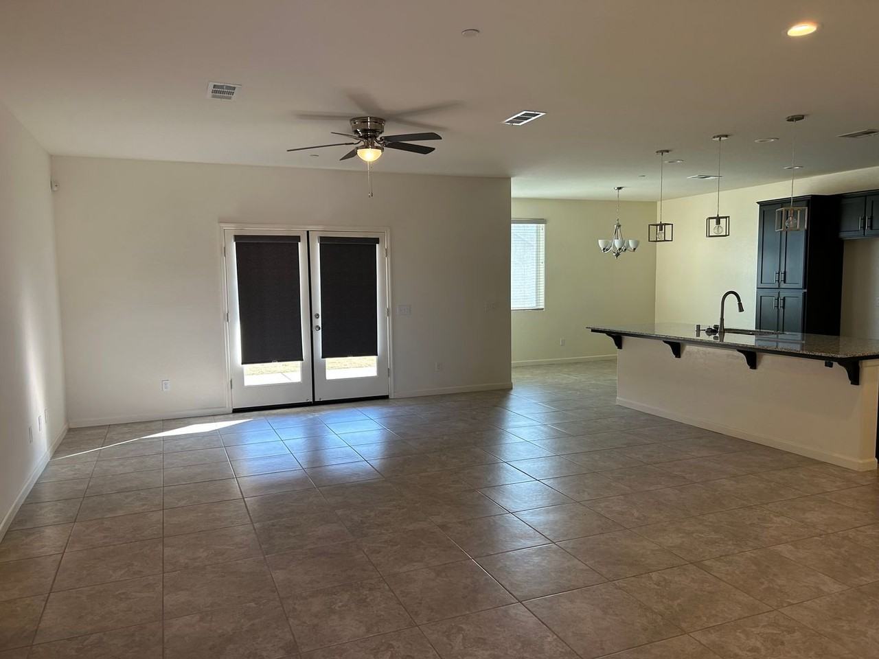 3204 N Pratos Ct - Photo 3 of 20