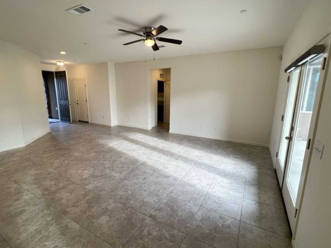 3204 N Pratos Ct - Photo 7 of 20