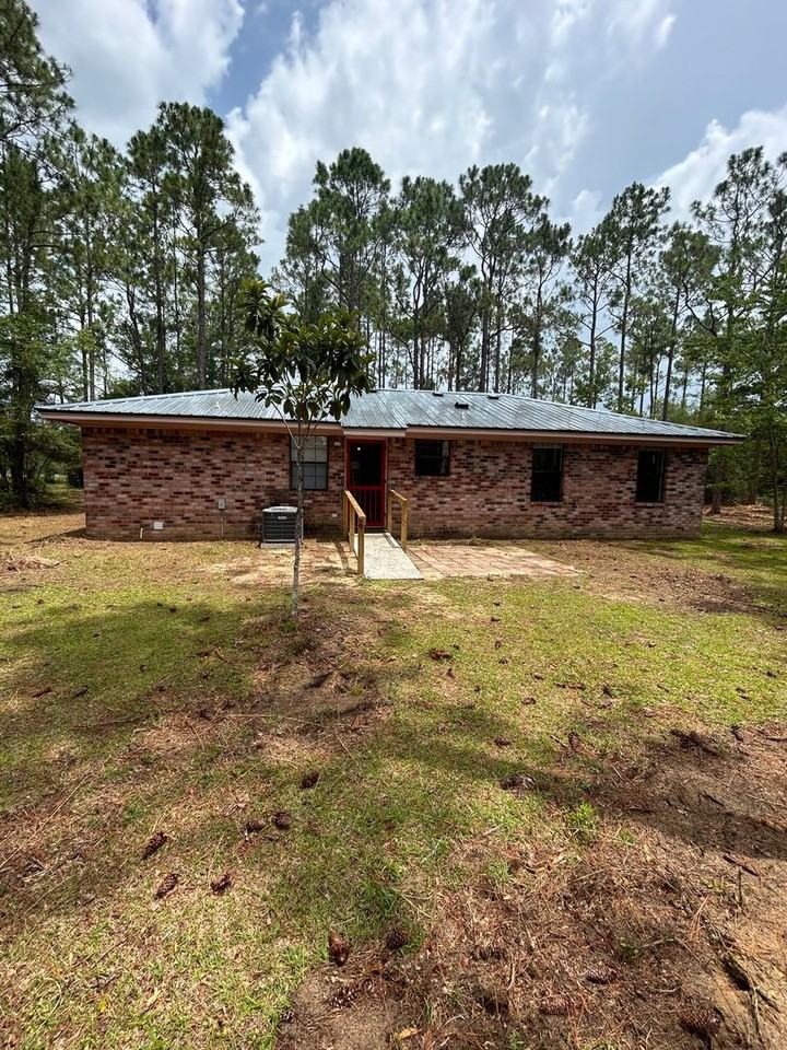 159 Hawthorn Rd - Photo 7 of 21