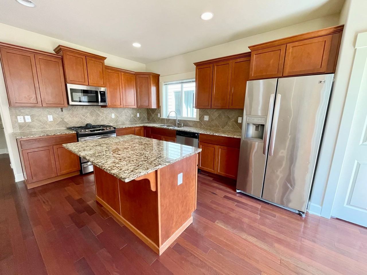 22705 43rd Dr Se - Photo 5 of 28