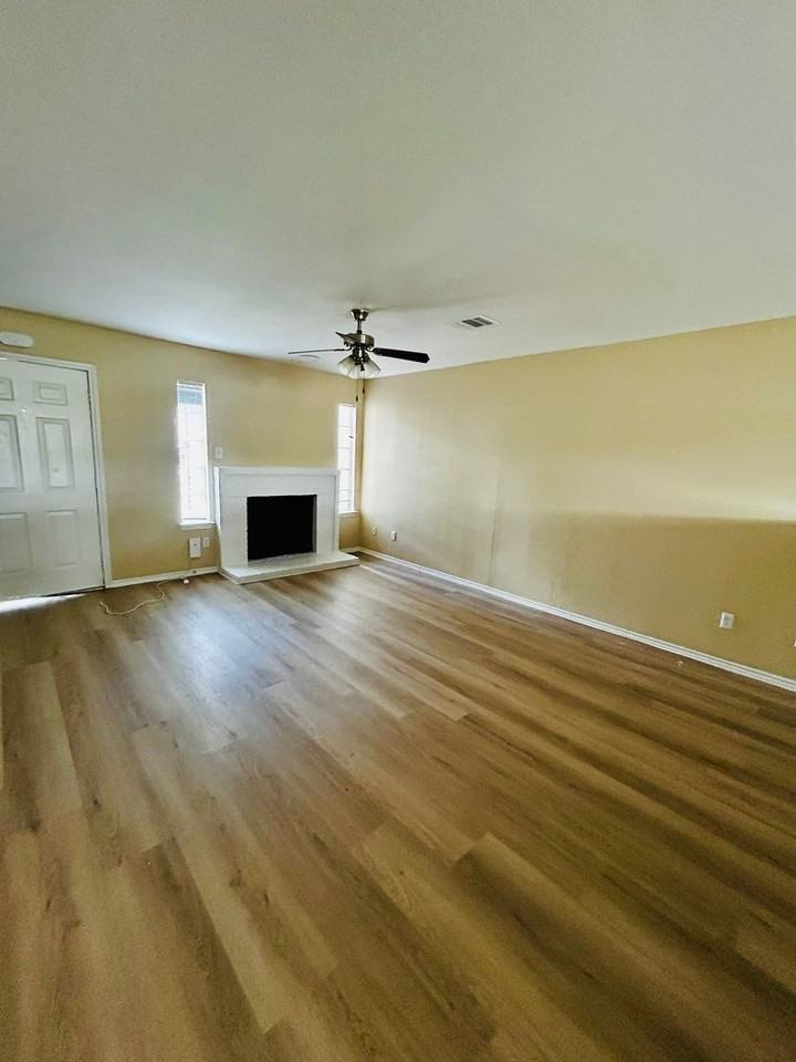 1841 River Crossing Cir - Photo 5 of 26