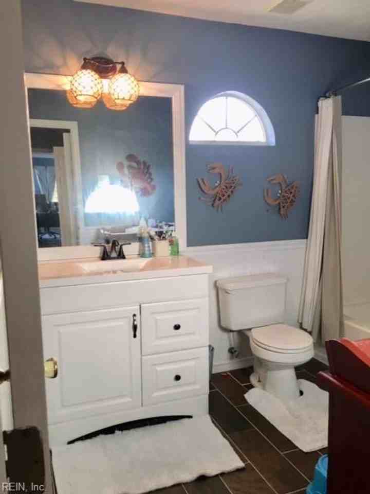 2544 Penshurst Way - Photo 3 of 17