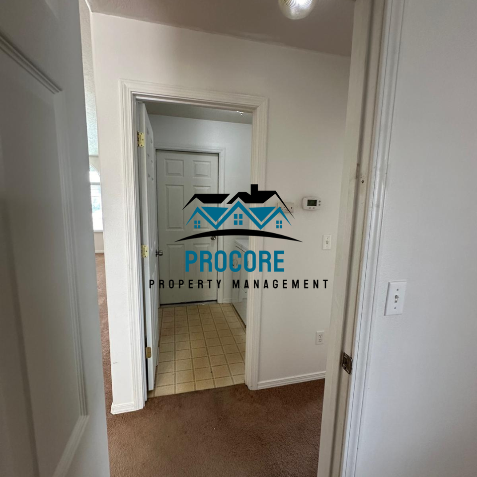 2313 W Grouse Ave - Photo 5 of 31