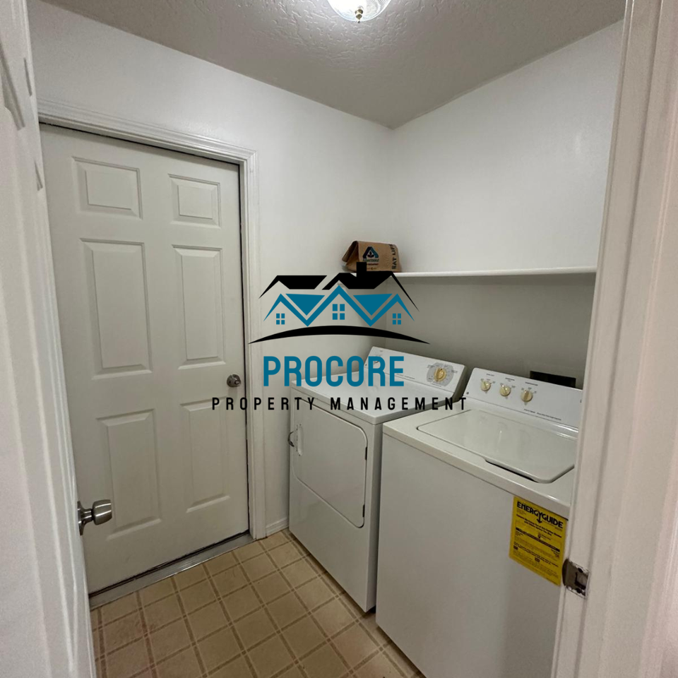 2313 W Grouse Ave - Photo 6 of 31