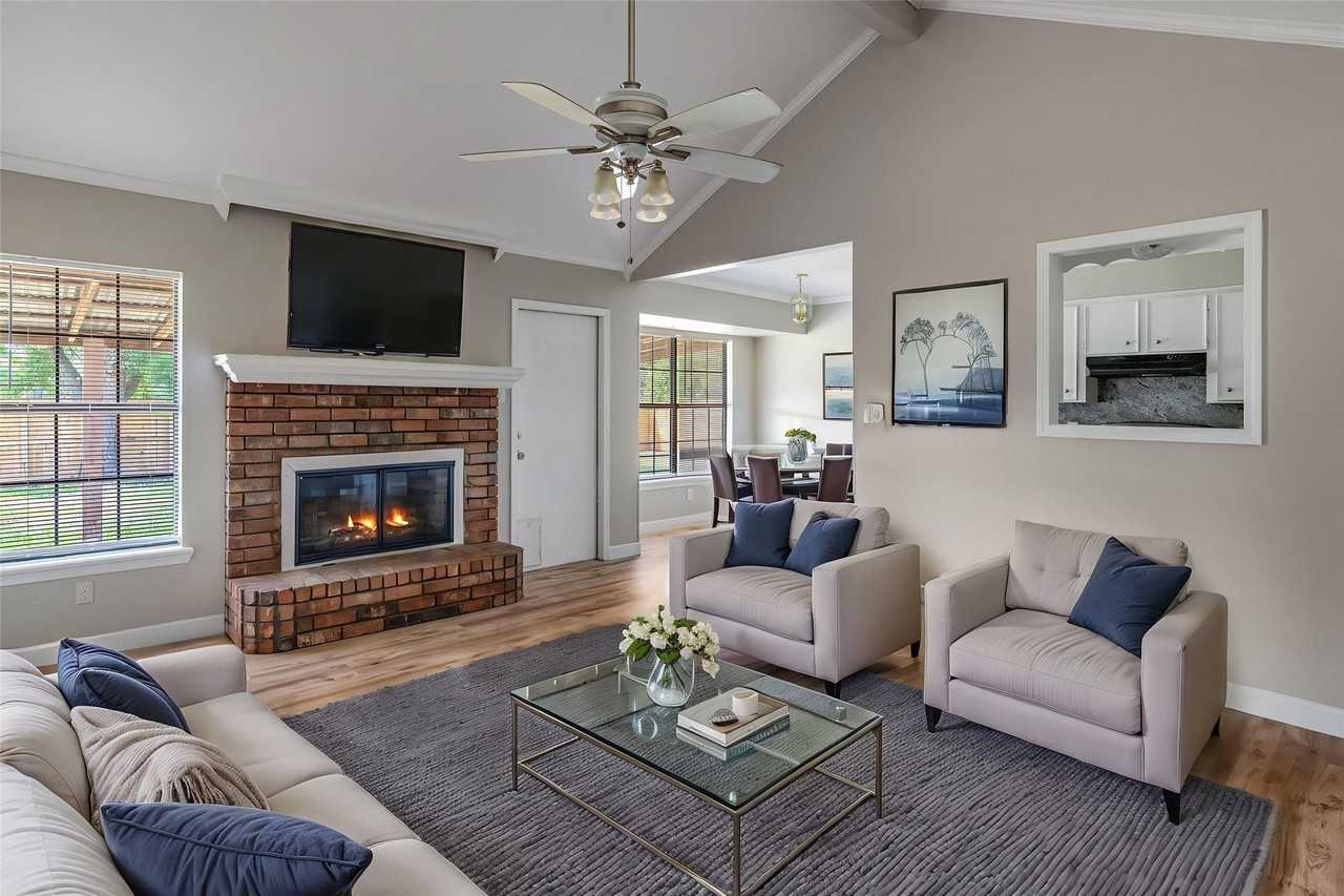5226 Lauri Ln - Photo 3 of 23