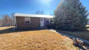 featured image of 1002 Ram Ave