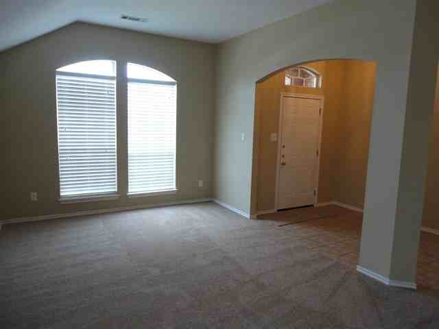 6600 Victory Crest Dr - Photo 2 of 12