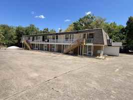 featured image of 614 W Cleveland St