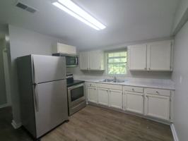 featured image of 405 Red Oak Dr