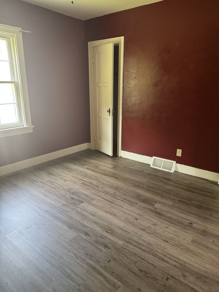1330 Curtis St - Photo 4 of 14
