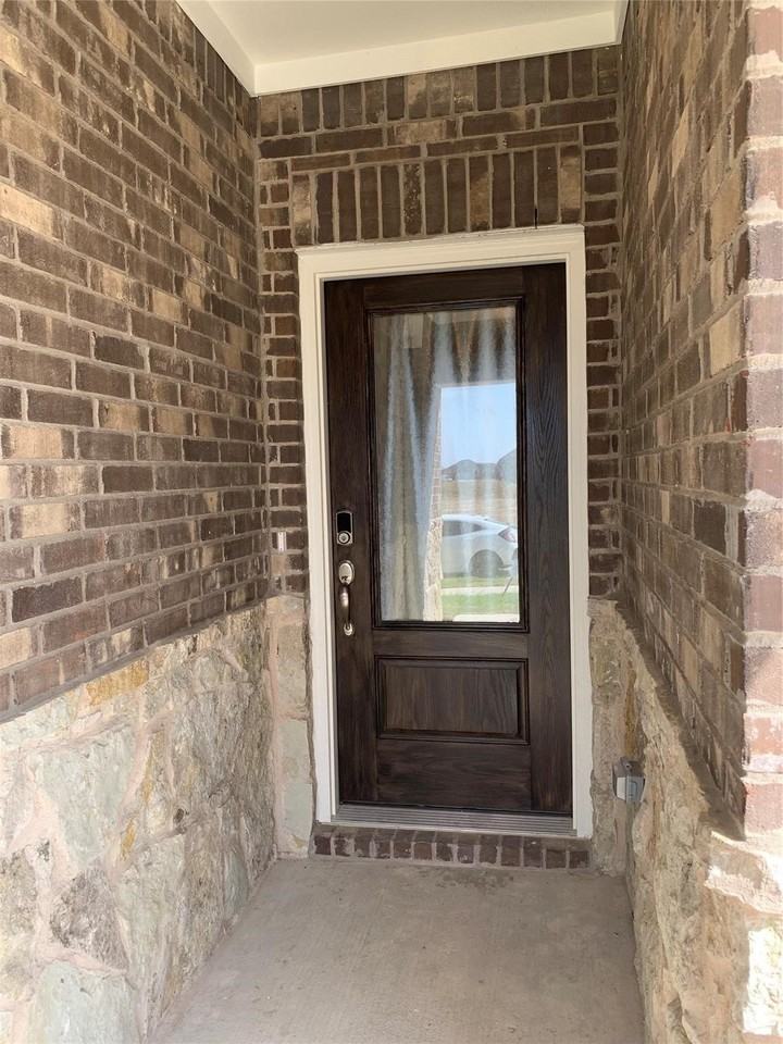 2320 Volans Dr - Photo 2 of 23