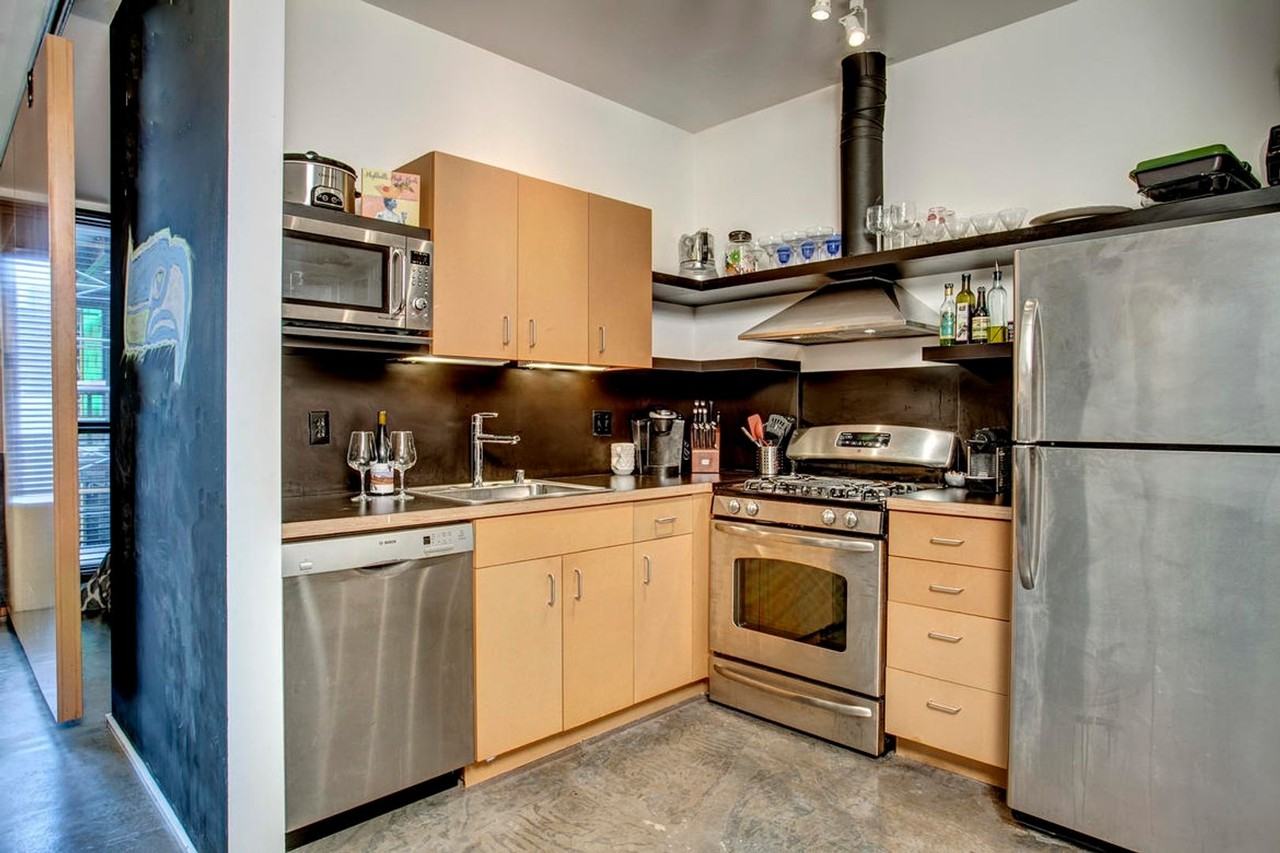 1111 E Pike St #204 - Photo 7 of 13
