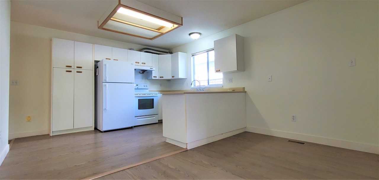 1915 159A Street - Photo 6 of 21