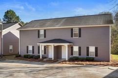 Townhomes in Commerce, Ga! - Photo 1 of 1