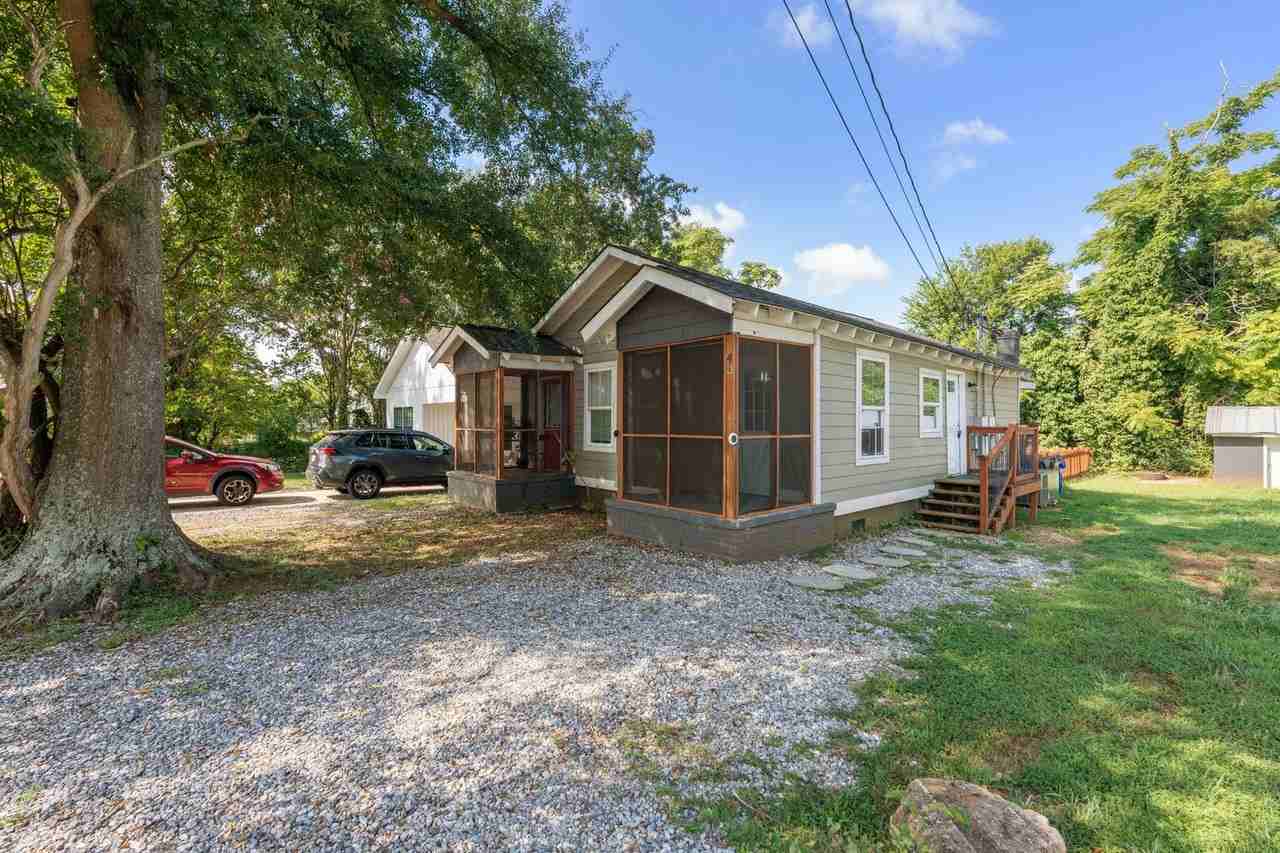 4B Mims Ave - Photo 3 of 25