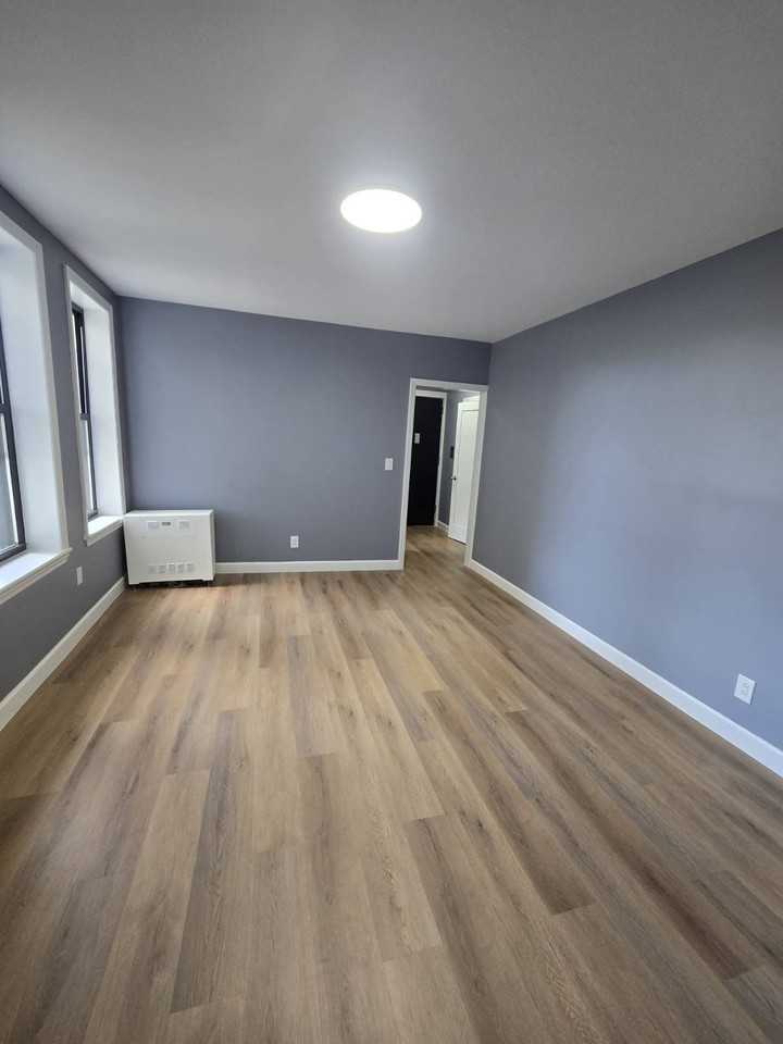 5030 48th St - Photo 6 of 11