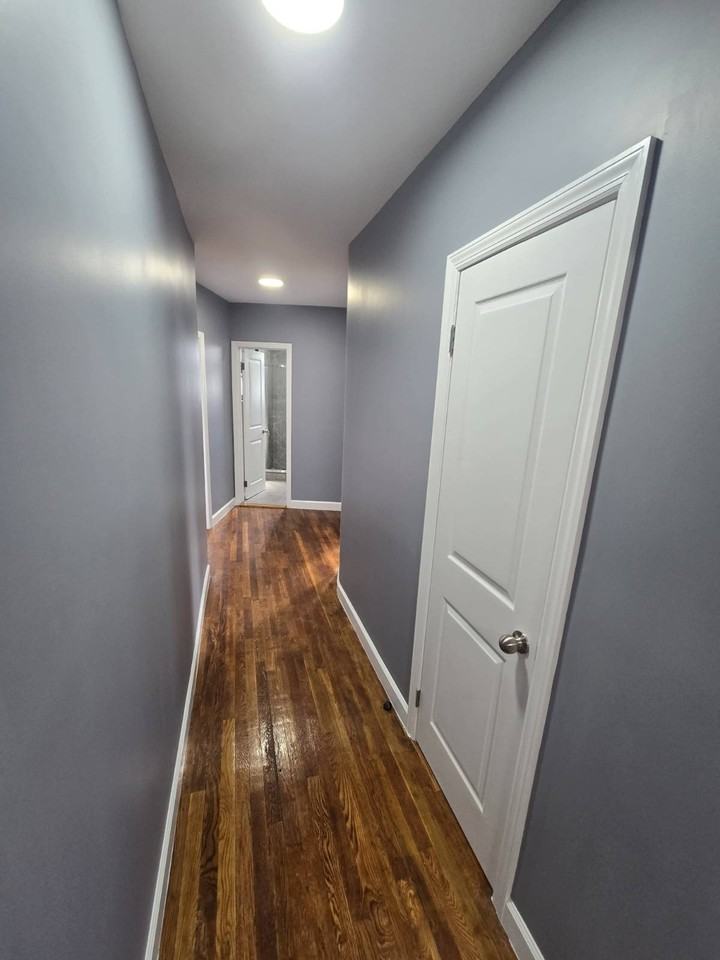 5030 48th St - Photo 7 of 11