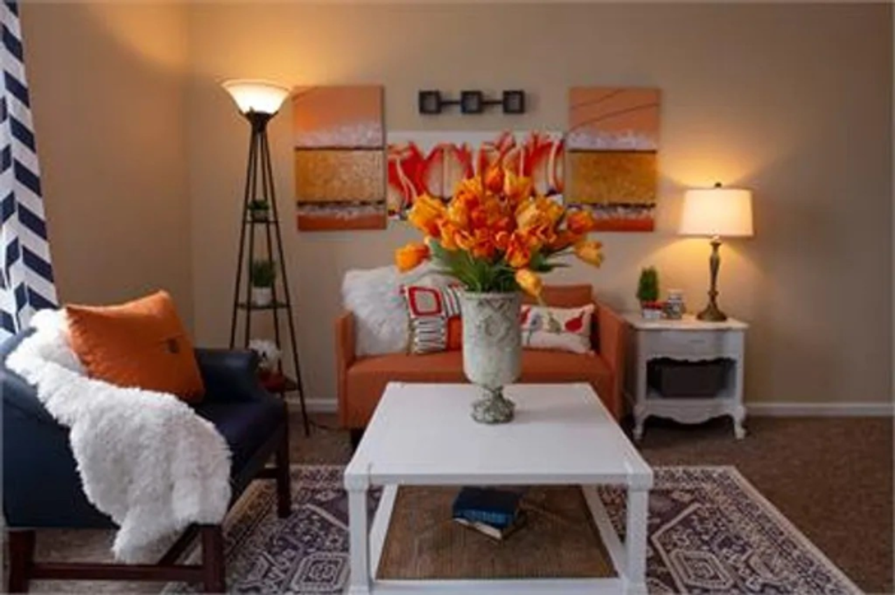 Arrasmith Apartments - Photo 4 of 6