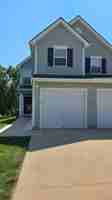 featured image of 4555 Ne 83rd St
