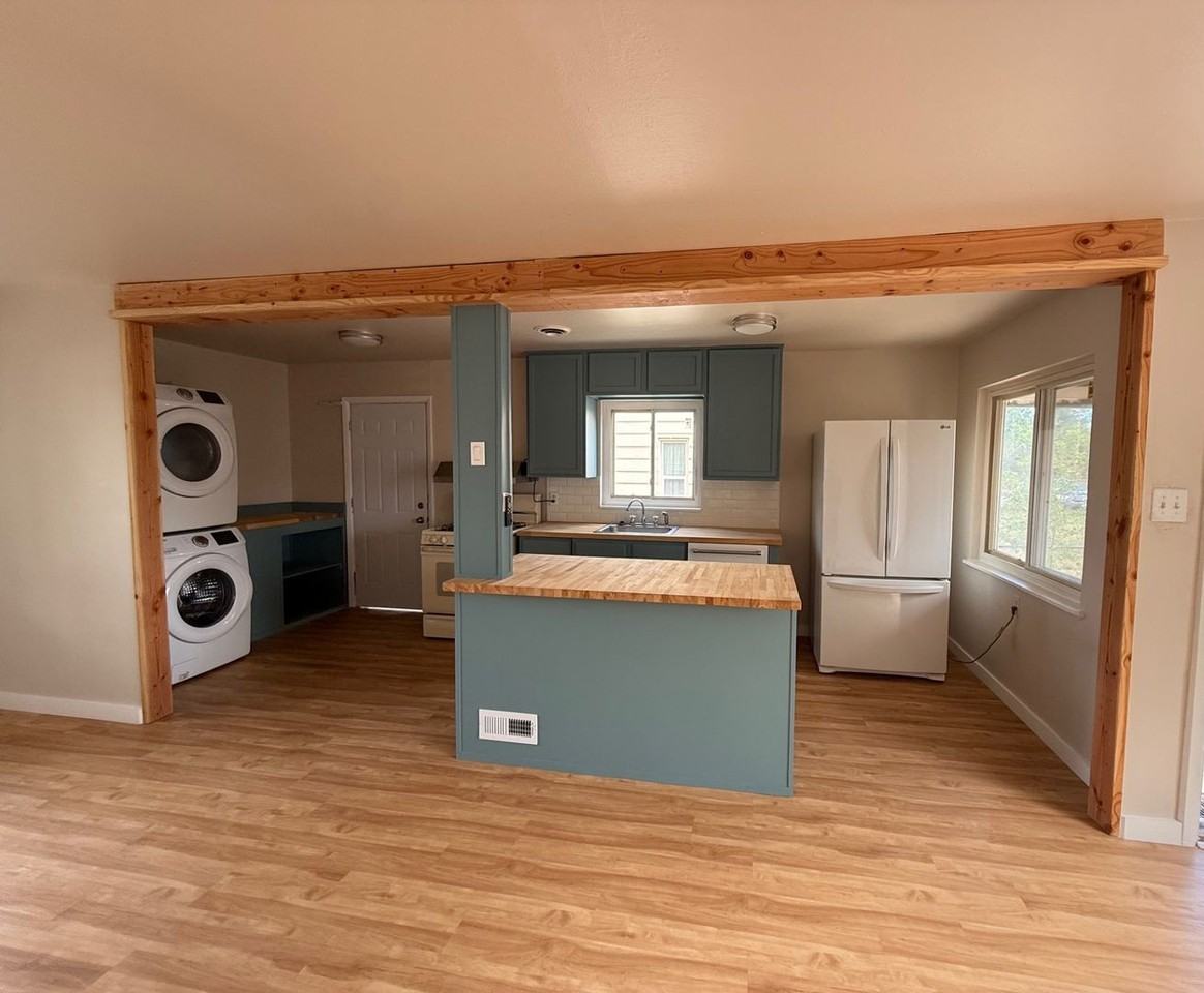 1745 W Virginia Ave - Photo 4 of 14