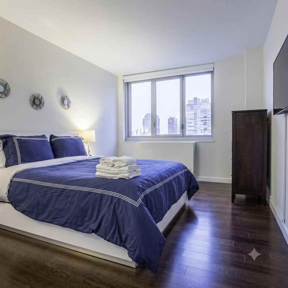 East 34th Street #14D - Photo 4 of 6