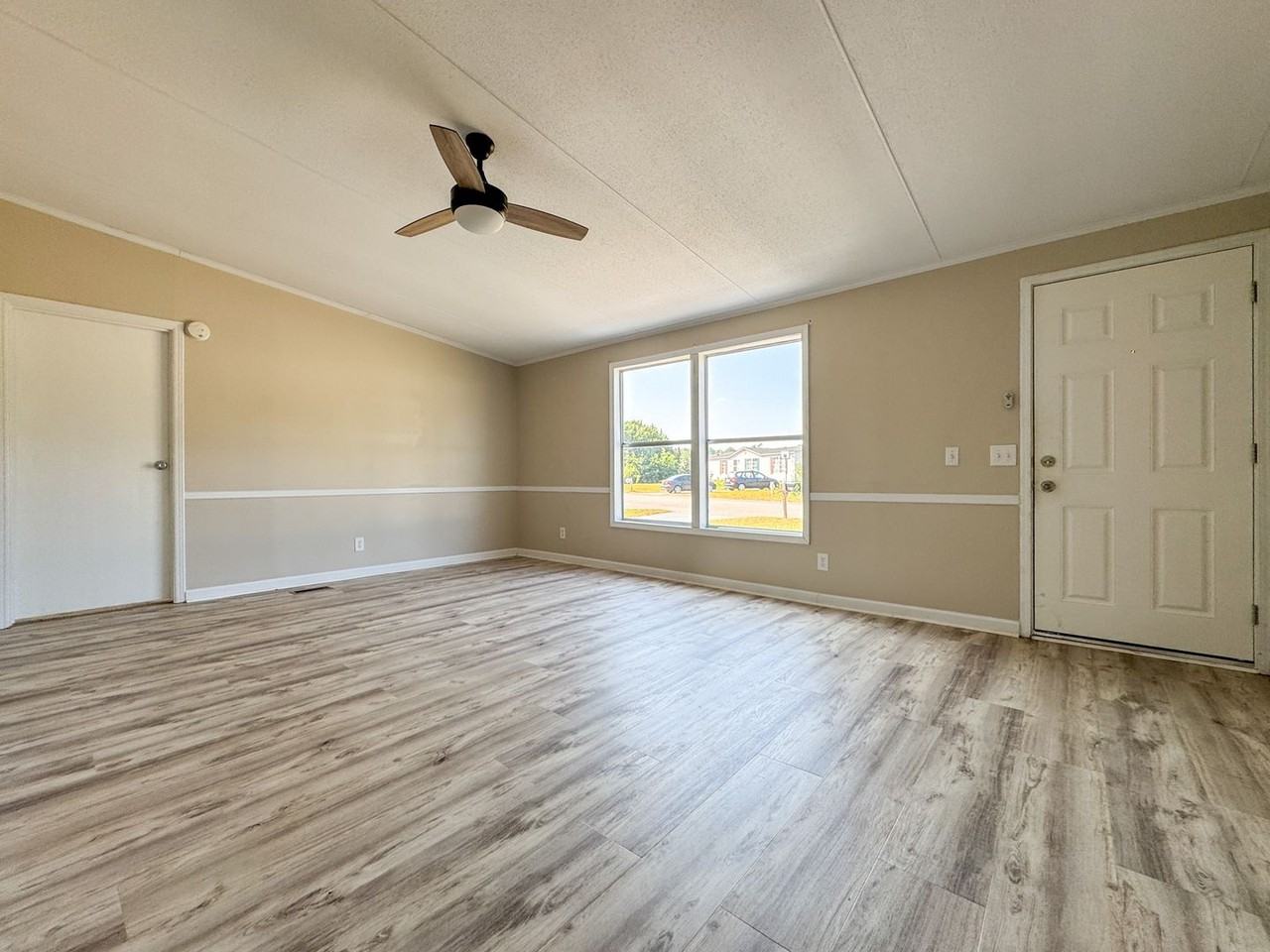 4809 Backbay Rd - Photo 2 of 23