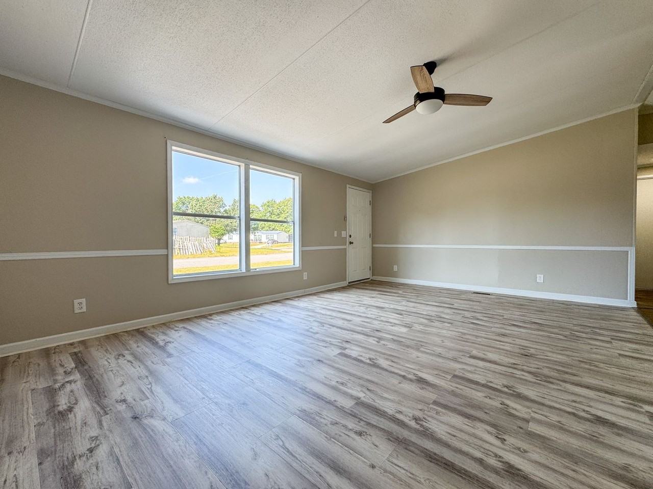 4809 Backbay Rd - Photo 4 of 23