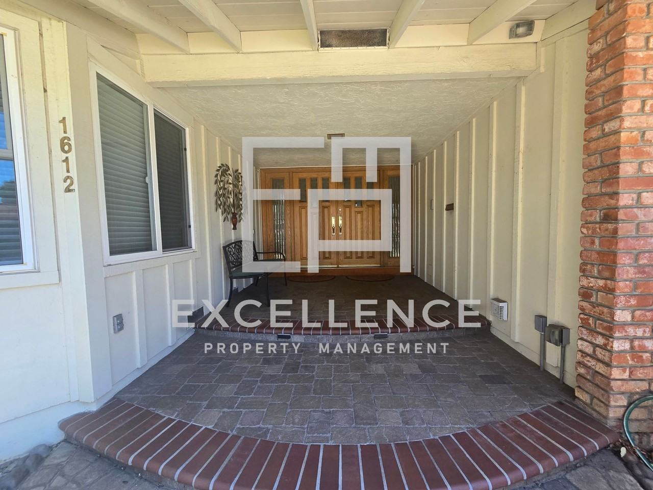 1612 Trona Way - Photo 3 of 20