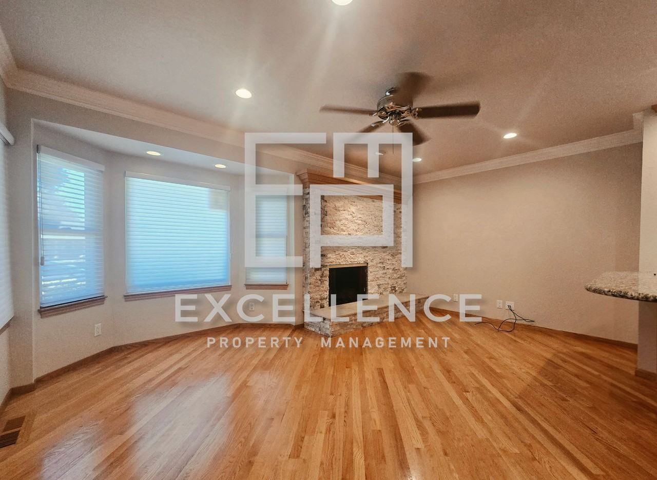 1612 Trona Way - Photo 6 of 20