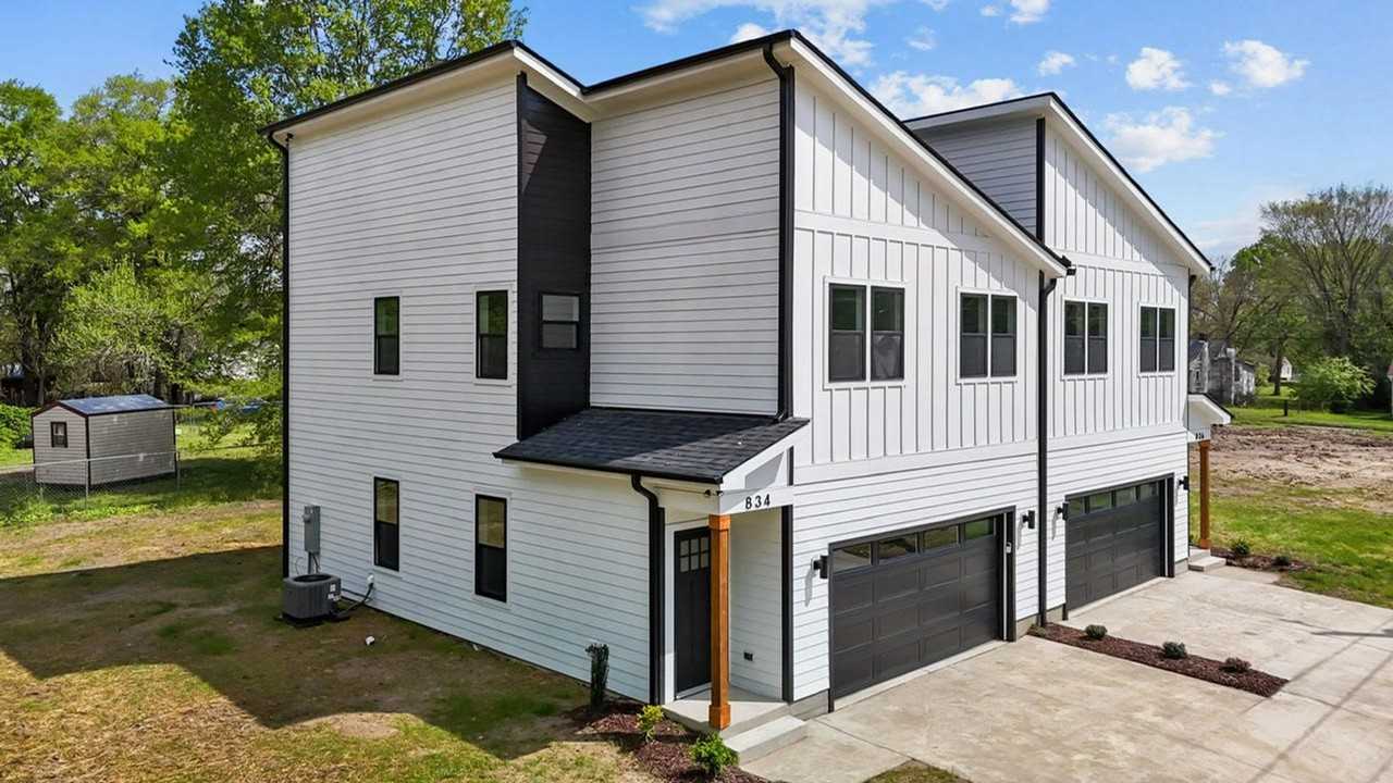 834 Day Ave - Photo 2 of 20