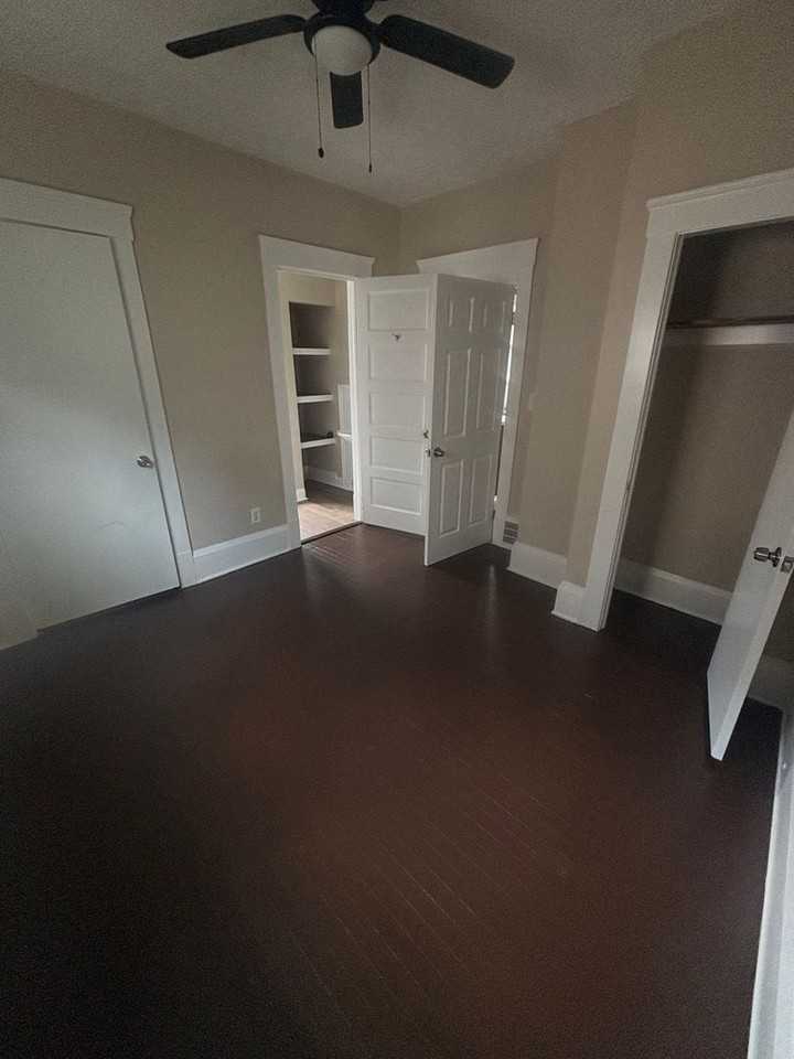 6822 Fleet Ave - Photo 5 of 7