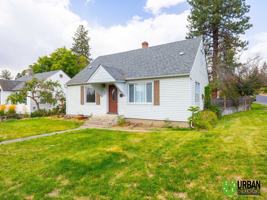 featured image of 3104 W Heroy Ave