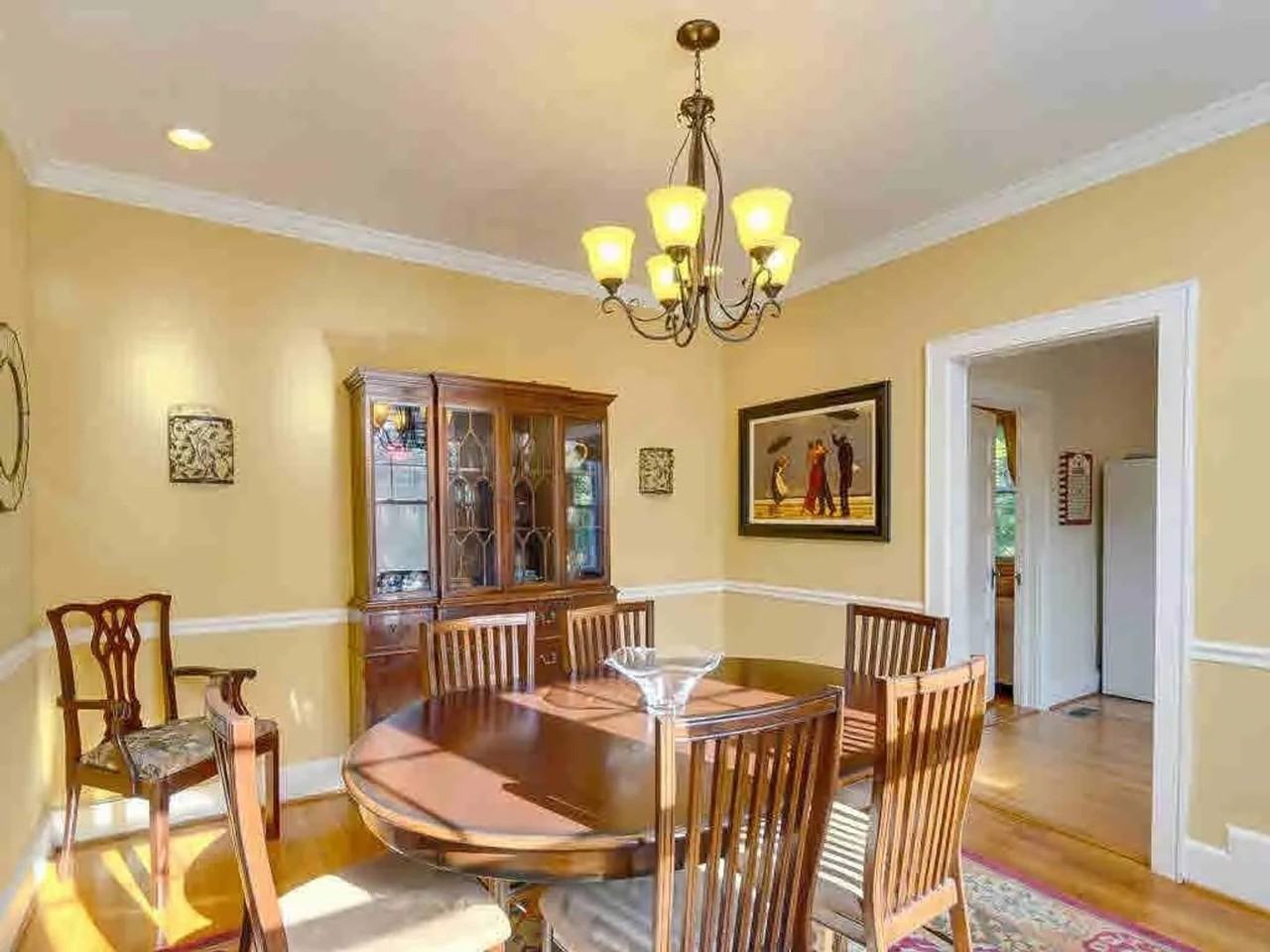 3214 Devereaux Rd - Photo 7 of 27