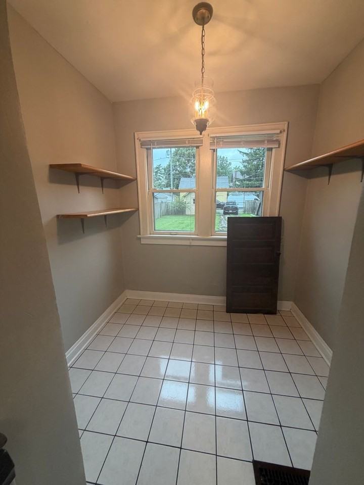160 E Frambes Ave - Photo 6 of 20