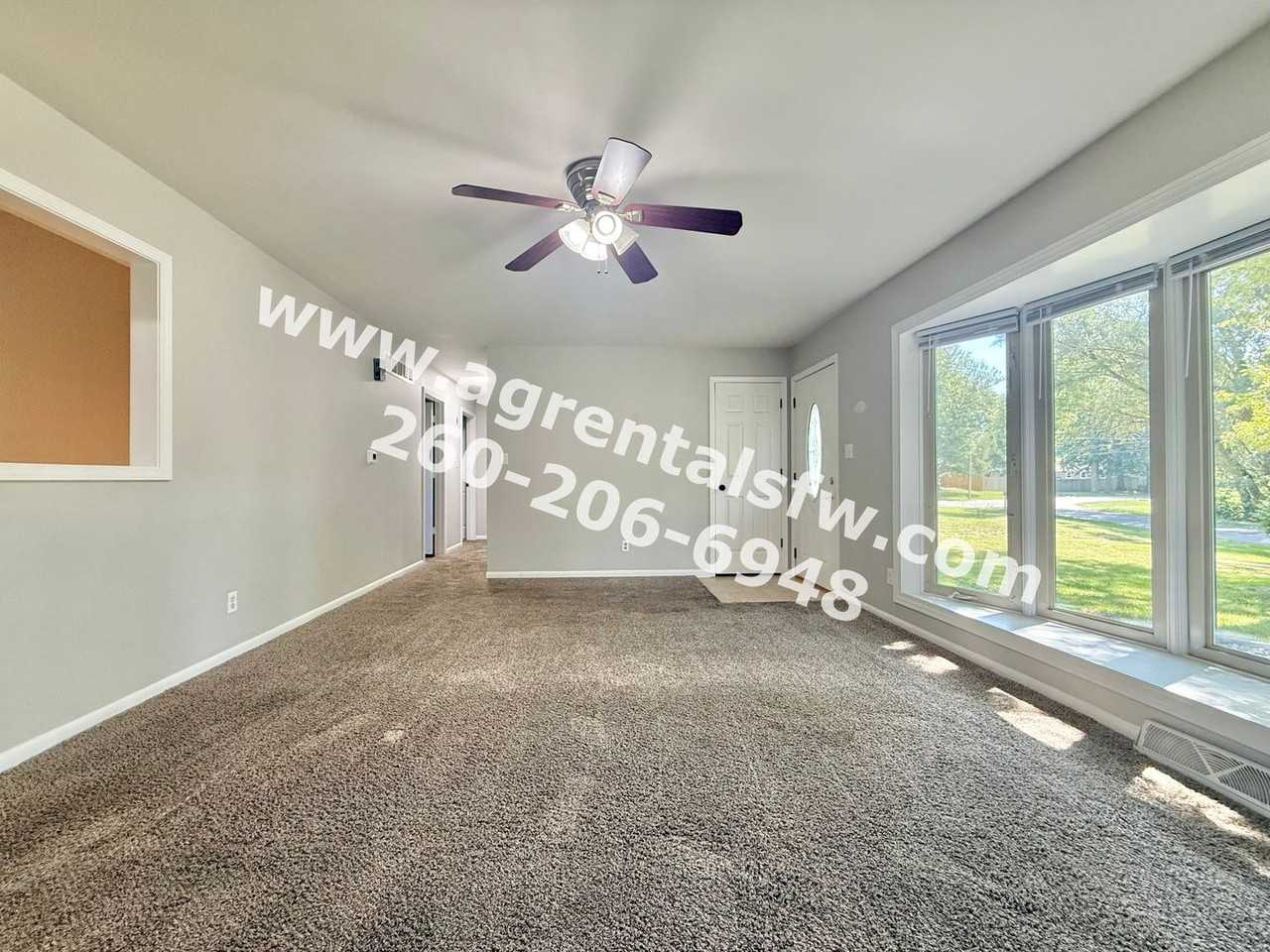 5037 Brook Dr - Photo 3 of 15