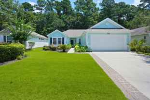 211 Hampton Cir - Photo 1 of 1