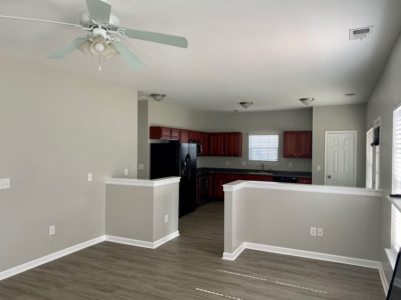 287 Westbrooke Rd - Photo 4 of 21