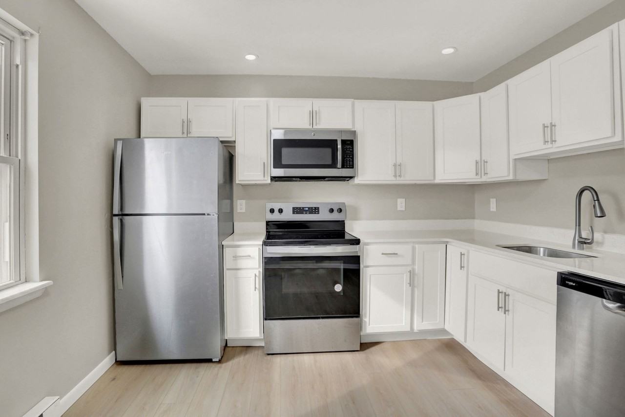 503 S Austin St #516 - Photo 5 of 13