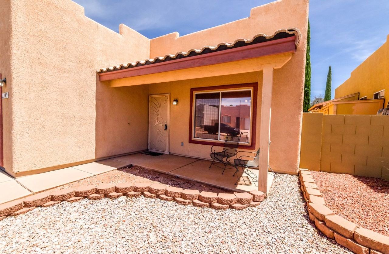 1083 Desert Oak Pl - Photo 3 of 41