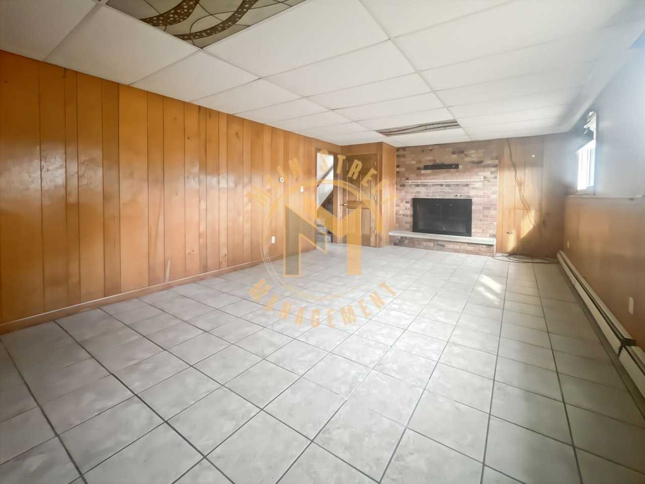 1110 Lourdes Ave - Photo 5 of 14