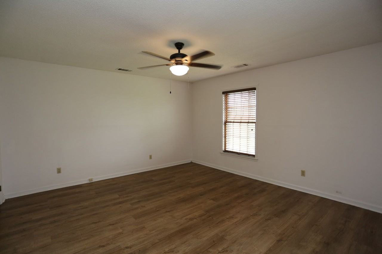796 John R Coleman Rd - Photo 7 of 12