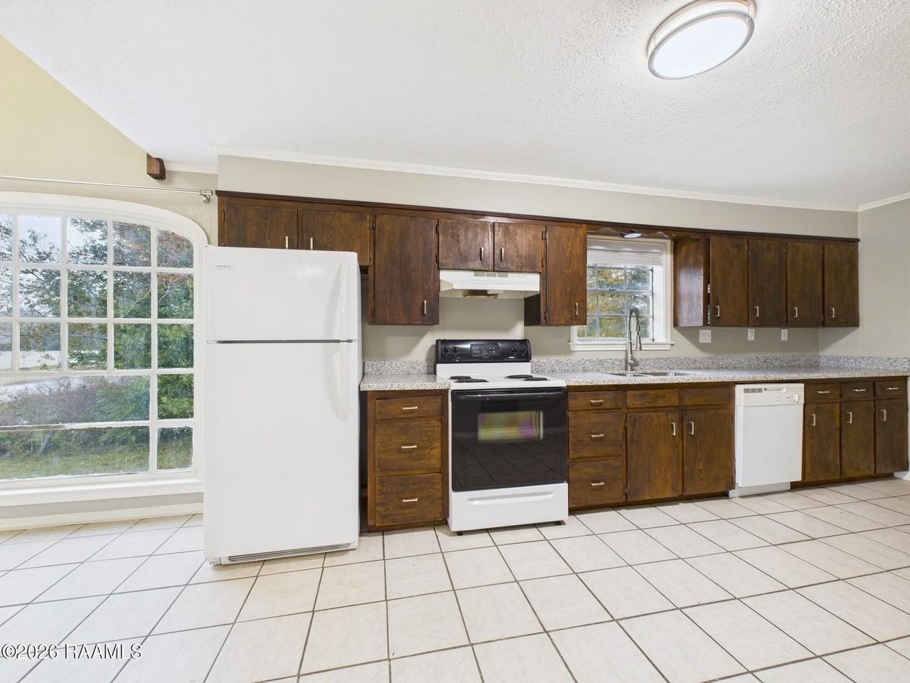 107 Guillot Rd #B1 - Photo 4 of 15