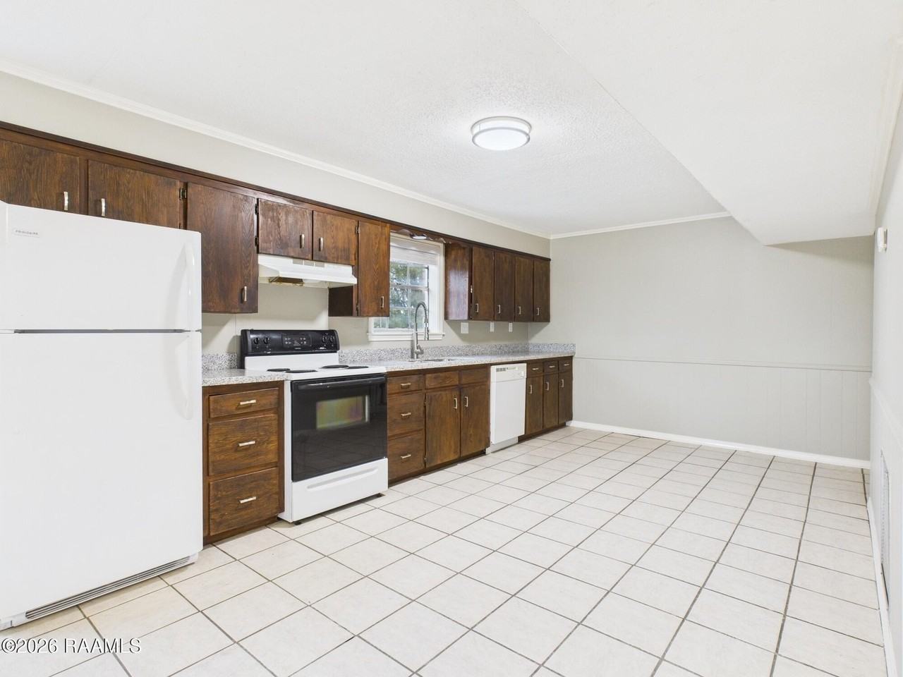 107 Guillot Rd #B1 - Photo 6 of 15