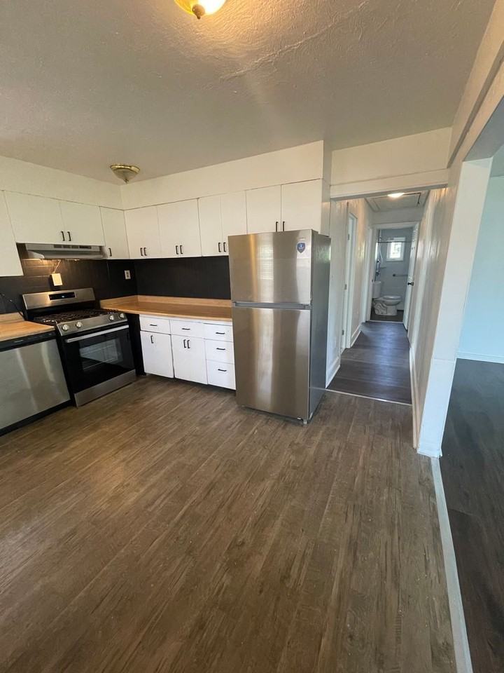 750 Cleveland Rd - Photo 4 of 10