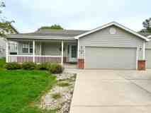 201 Manor Ct #B - Photo 1 of 1