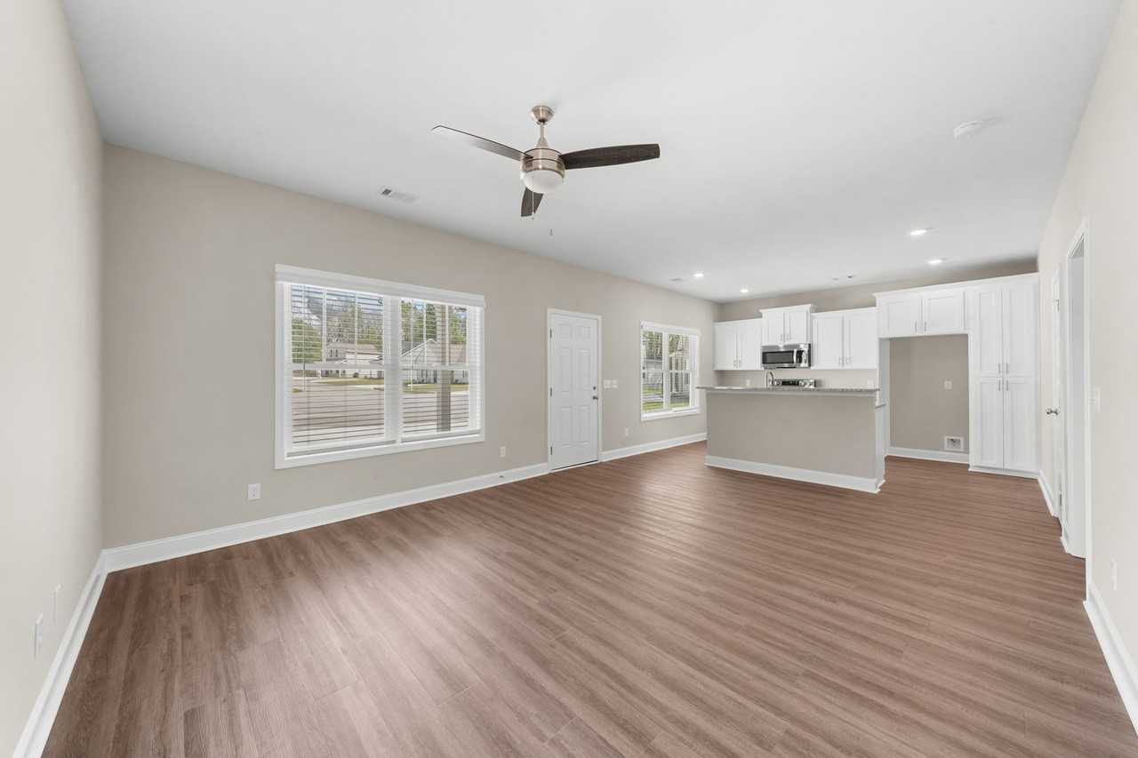 135 Avalon Trce - Photo 4 of 14