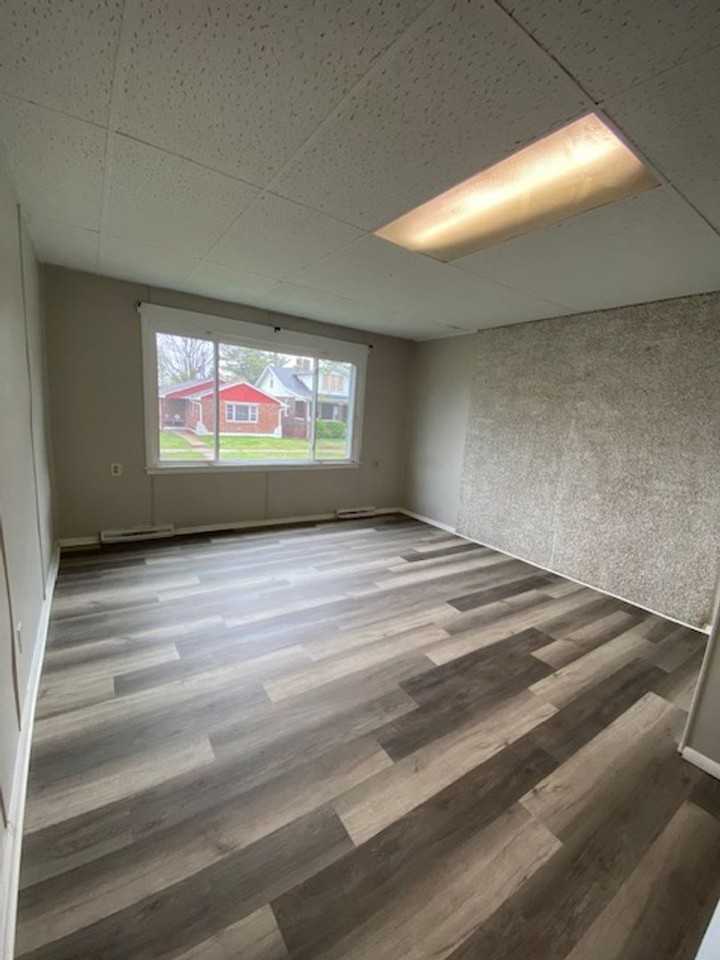 1715 Edwardsville Rd - Photo 5 of 19