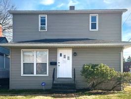 featured image of 408 W Clay St