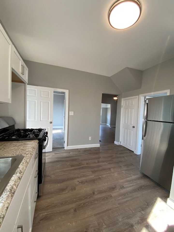 408 W Clay St - Photo 7 of 19